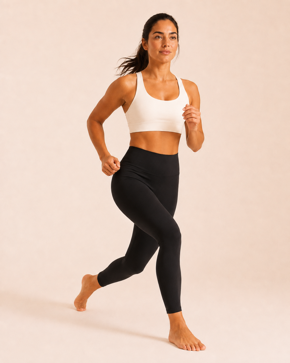 ISELA High Waist Fitness-Leggings in Schwarz in Bewegung